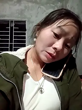 vangkt-cute online show from November 30, 2025, 2:32 pm