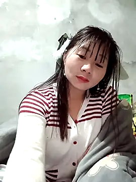 Snapshot of vangkt-cute chatting on February 6, 2026, 11:08 pm vangkt-cute online show from February 6, 2026, 11:08 pm