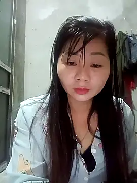 Snapshot of vangkt-cute chatting on May 1, 2026, 9:41 pm vangkt-cute online show from May 1, 2026, 9:41 pm