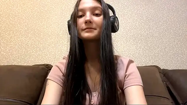 AurorAurora online show from November 30, 2025, 9:02 am