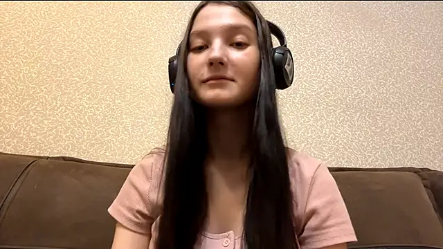 AurorAurora online show from December 1, 2025, 9:25 am