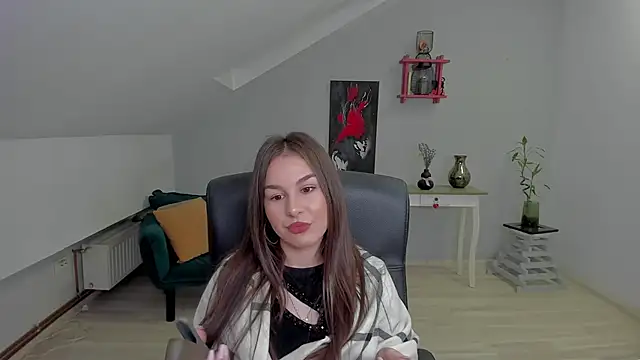 LouannaHart online show from January 13, 2026, 4:29 am