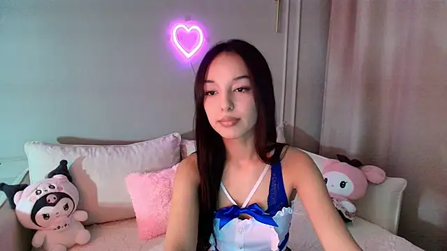 mooniejin online show from November 29, 2025, 1:14 pm