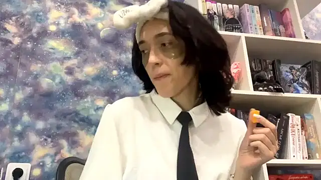 JamieRosten online show from November 14, 2025, 12:04 pm