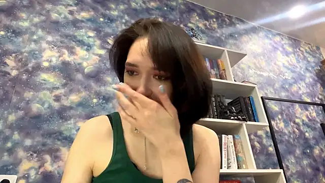 JamieRosten online show from November 17, 2025, 10:54 am