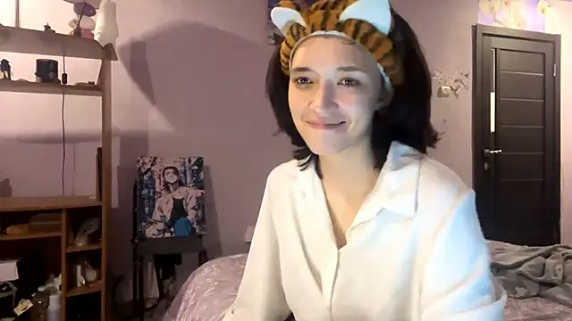 JamieRosten online show from November 21, 2025, 12:04 pm