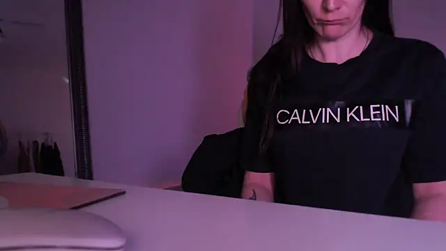 MissyDior8 online show from March 13, 2026, 8:43 am