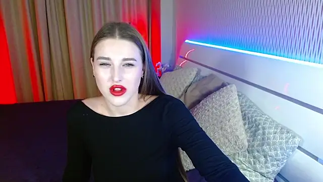 cutie violet online show from November 14, 2025, 7:34 pm