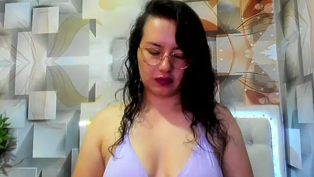 koral purple online show from November 12, 2025, 1:22 pm