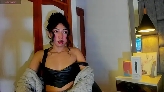 Emmaskinny online show from November 29, 2025, 5:10 am