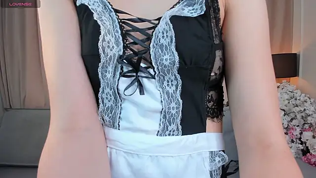 MerrileeFondren online show from November 28, 2025, 7:22 am