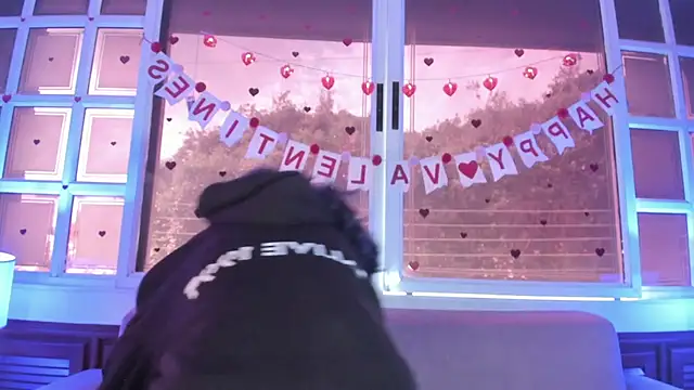 ReiAyanamy online show from February 12, 2026, 8:04 pm