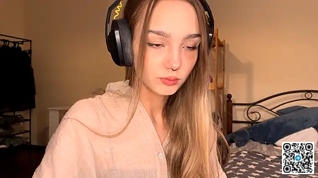 Snapshot of HoaPatton chatting on November 29, 2025, 11:02 am HoaPatton online show from November 29, 2025, 11:02 am