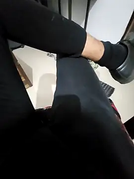 Snapshot of Noxvorlen chatting on February 9, 2026, 1:59 pm Noxvorlen online show from February 9, 2026, 1:59 pm