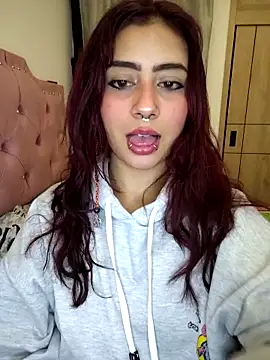 Sarah Lark- online show from December 20, 2025, 1:12 am