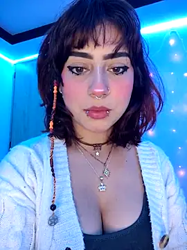 Sarah Lark- online show from April 22, 2026, 11:17 pm