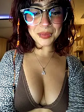 Sarah Lark- online show from May 12, 2026, 12:30 am