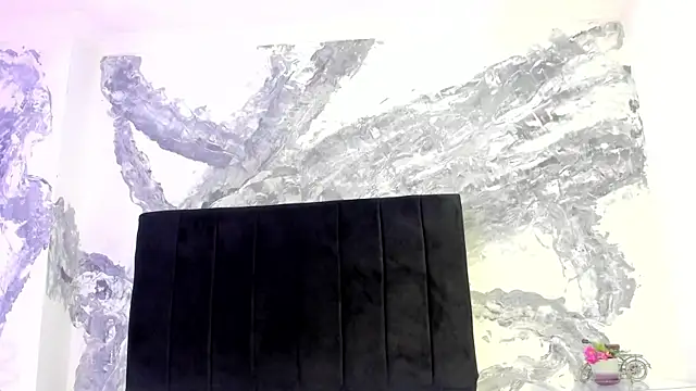 Snapshot of lilithDraven_ chatting on February 18, 2026, 4:08 am lilithDraven online show from February 18, 2026, 4:08 am