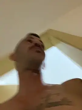 Snapshot of Lucasjandre chatting on November 13, 2025, 10:08 pm Lucasjandre online show from November 13, 2025, 10:08 pm