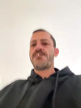 Snapshot of Lucasjandre chatting on November 24, 2025, 11:21 am Lucasjandre online show from November 24, 2025, 11:21 am