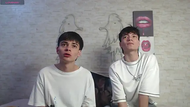 axel milo kairo and noa online show from January 10, 2026, 7:48 pm