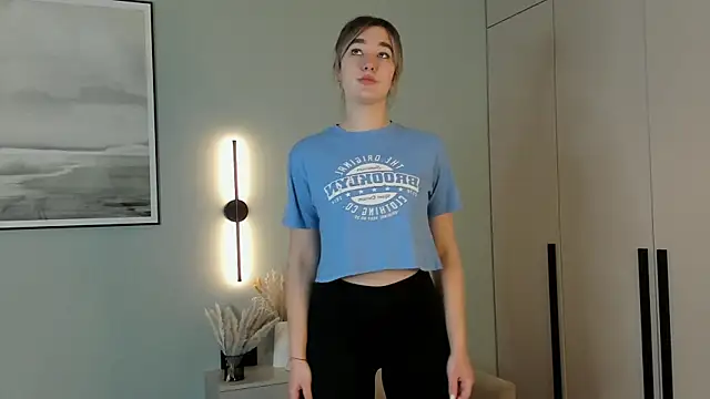 Snapshot of SharonEllis chatting on November 20, 2025, 7:30 am SharonEllis online show from November 20, 2025, 7:30 am