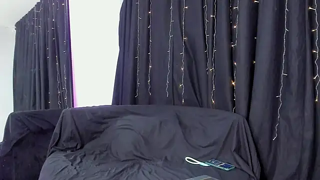 AnitSky online show from November 14, 2025, 6:39 pm