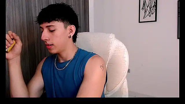 Snapshot of Steven_Connor chatting on November 16, 2025, 3:01 am Steven Connor online show from November 16, 2025, 3:01 am