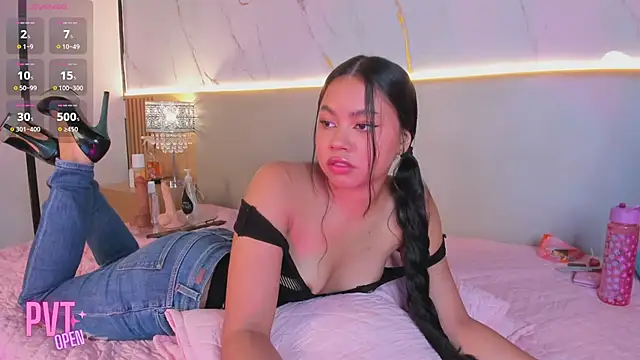 Snapshot of april_grey11 chatting on February 22, 2026, 7:56 pm april grey11 online show from February 22, 2026, 7:56 pm