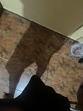 chibatagrossa02 online show from February 24, 2026, 9:24 pm