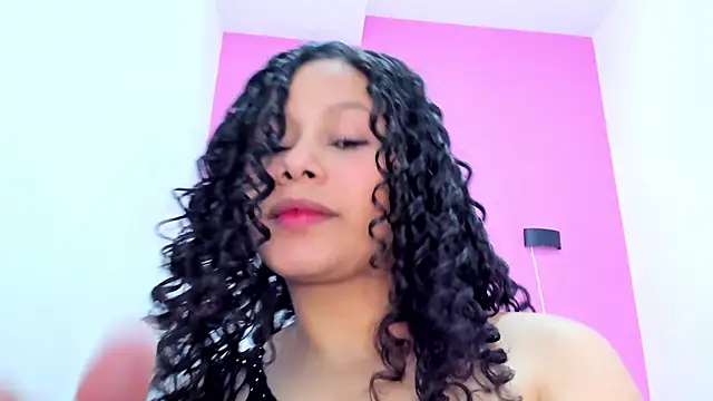 Veronica sexy69 online show from November 24, 2025, 7:13 pm