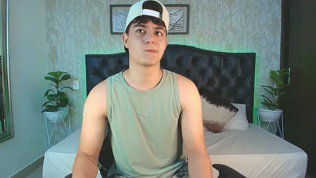 Snapshot of MaxxiCruzz chatting on November 20, 2025, 3:50 am MaxxiCruzz online show from November 20, 2025, 3:50 am