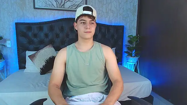 Snapshot of MaxxiCruzz chatting on November 25, 2025, 3:50 am MaxxiCruzz online show from November 25, 2025, 3:50 am