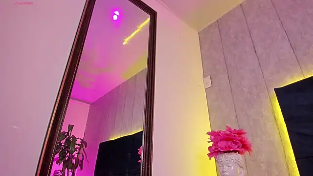 marysofff online show from December 2, 2025, 8:41 am