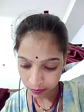 Mohnicute online show from April 27, 2026, 6:50 pm