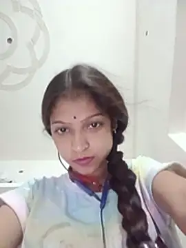 Snapshot of Mohnicute chatting on June 12, 2026, 6:40 pm Mohnicute online show from June 12, 2026, 6:40 pm