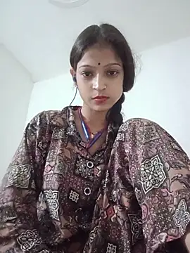 Snapshot of Mohnicute chatting on June 14, 2026, 7:27 pm Mohnicute online show from June 14, 2026, 7:27 pm