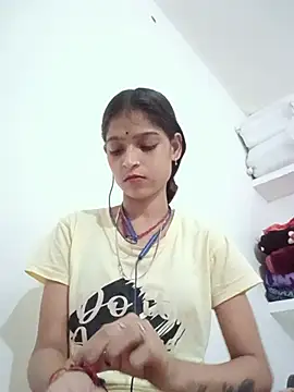 Snapshot of Mohnicute chatting on July 26, 2026, 6:15 pm Mohnicute online show from July 26, 2026, 6:15 pm