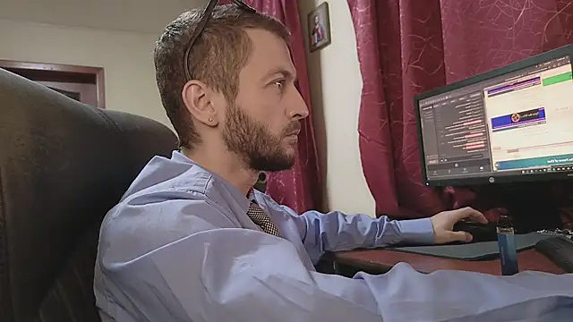 Snapshot of 333Alone_in_theDark777 chatting on November 29, 2025, 4:43 pm 333Alone in theDark777 online show from November 29, 2025, 4:43 pm