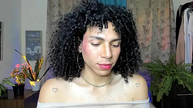 Angel White25 online show from January 31, 2026, 11:25 pm