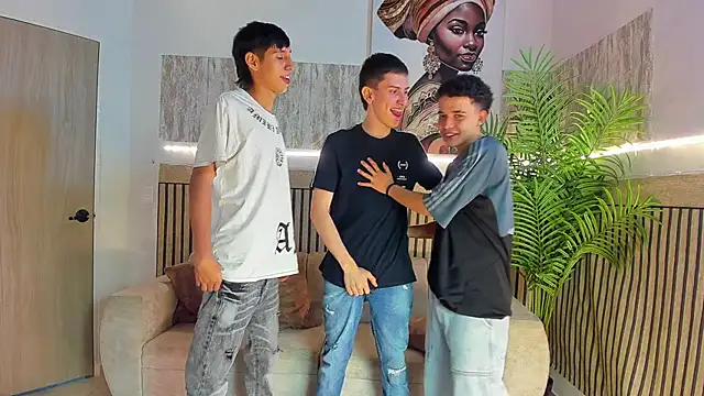 Snapshot of Justingsex1 chatting on November 20, 2025, 5:29 am Justingsex1 online show from November 20, 2025, 5:29 am