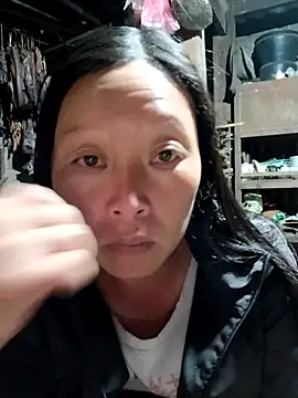Snapshot of girl-hot2x chatting on April 30, 2026, 1:06 pm girl-hot2x online show from April 30, 2026, 1:06 pm