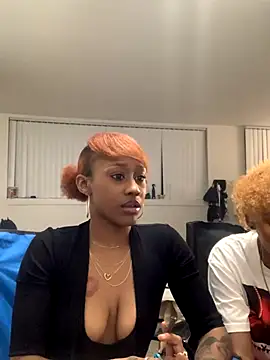 Hefnerbabyy online show from November 18, 2025, 6:40 am