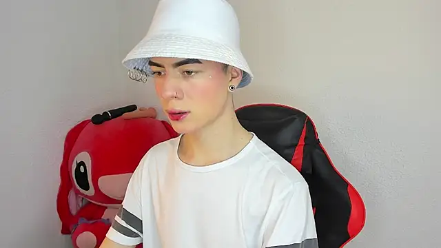 divine philp77 online show from November 25, 2025, 11:05 pm