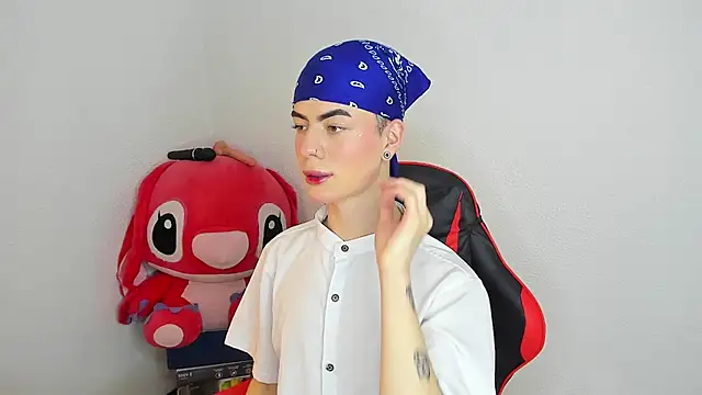 divine philp77 online show from November 28, 2025, 11:29 pm