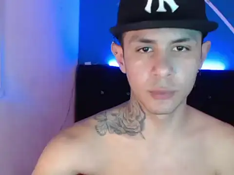 damiansexyboy69 online show from November 20, 2025, 3:12 pm