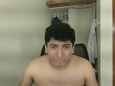 Snapshot of romdem chatting on December 3, 2025, 6:28 pm romdem online show from December 3, 2025, 6:28 pm