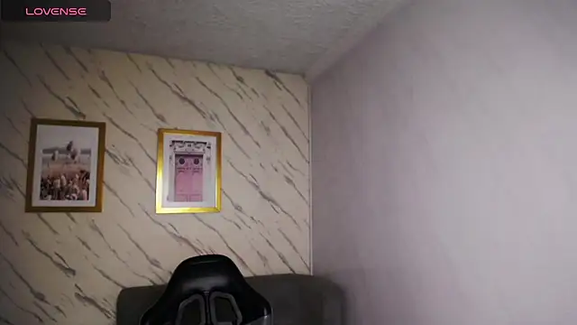 Snapshot of Violetta_jhonson_a chatting on May 26, 2026, 3:52 pm Violetta jhonson a online show from May 26, 2026, 3:52 pm