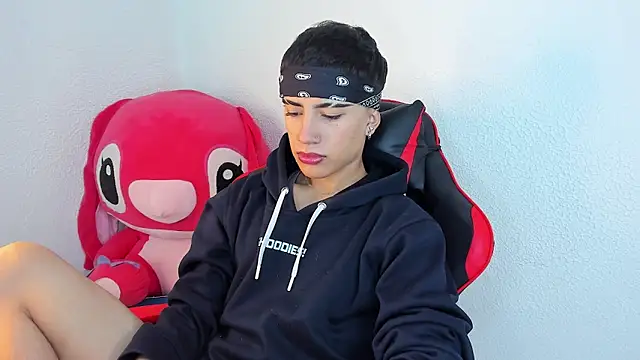 ThiagoDV online show from November 22, 2025, 1:10 pm