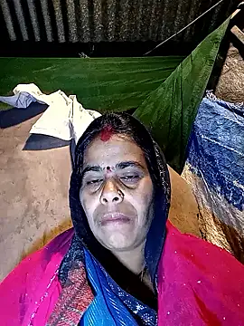 Neetujk online show from December 5, 2025, 7:32 pm